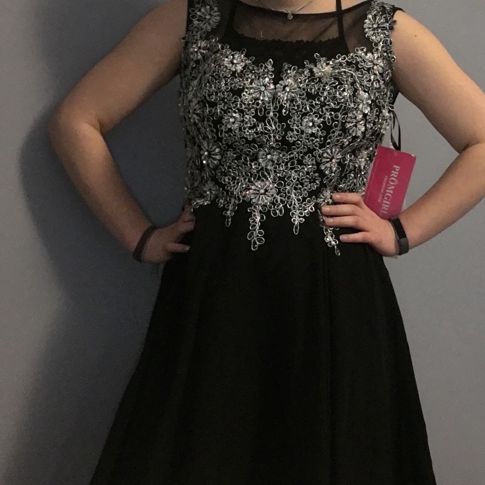 Black and silver formal/homecoming/prom dress